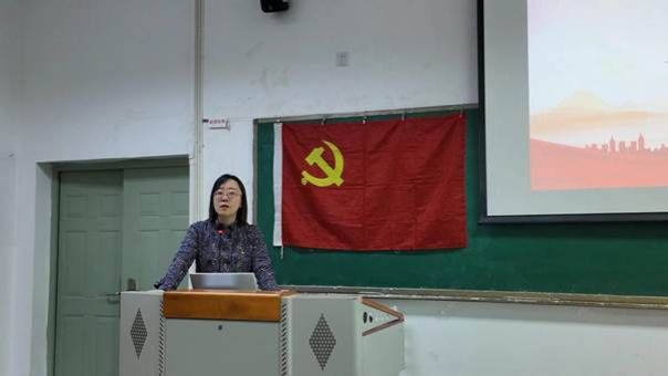 刘丹